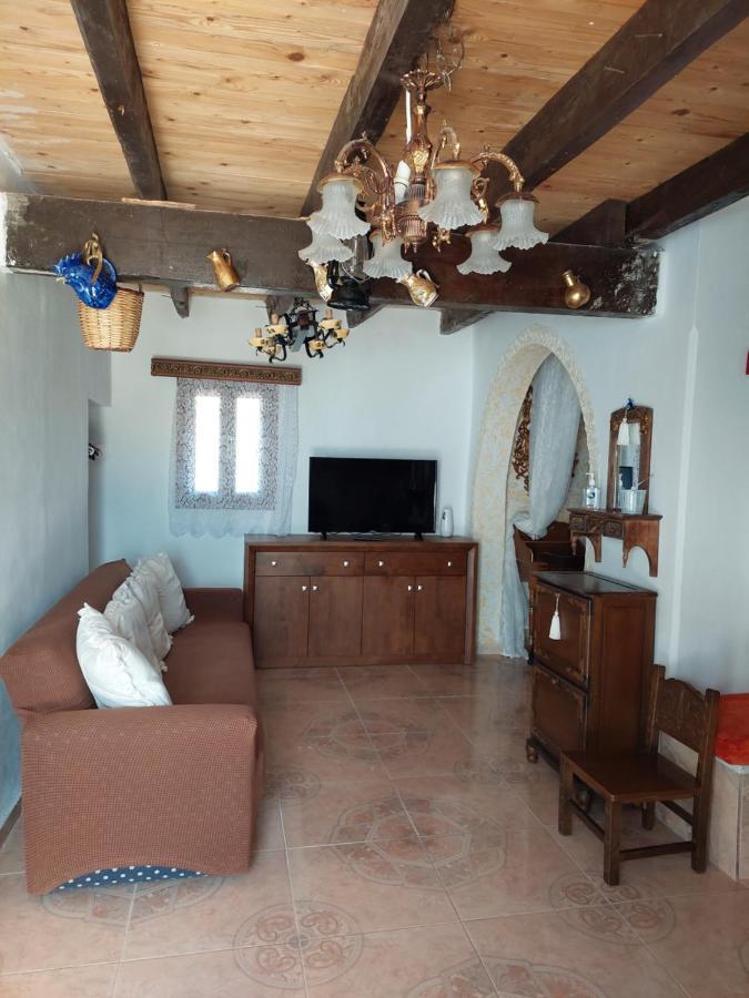 Lakena Traditional House Menetai Экстерьер фото